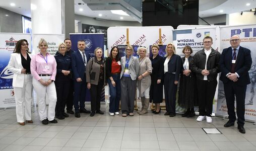 17–24 kwietnia 2026 r. | Forum Koszalin – kampania „Schowani za ekranem – bezpieczni czy zagubieni?” i wystawa prac