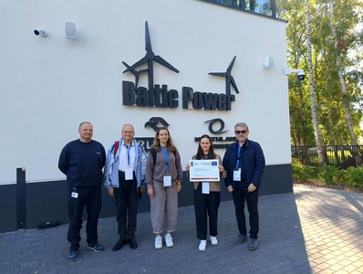 W dniu 28 września 2026 roku pracownicy Wydziału Inżynierii Mechanicznej i Energetyki uczestniczyli w wizycie studyjnej w Vestas-Poland Sp. z.o. o, Service Offshore NCE w Łebie.