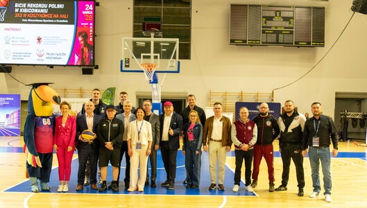 Koszalin centrum sportu – tłumy kibiców w hali widowiskowej