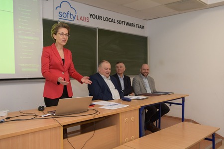 Konsultacje w sprawie strategii rozwoju uczelni