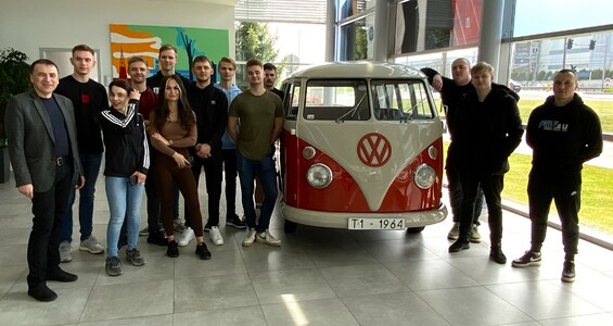 Studenci Transportu zwiedzili fabrykę VW w Poznaniu