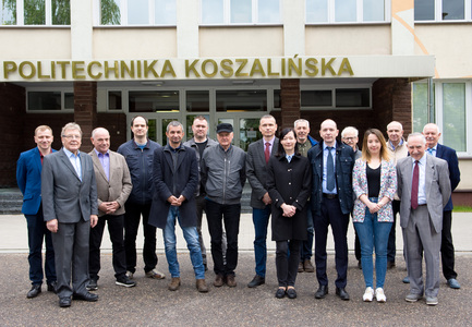 Naukowcy z Politechniki Koszalińskiej wspierają przemysł drzewny