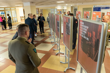 „Działania legalnych władz RP na uchodźstwie na rzecz sprawy polskiej po II wojnie światowej” - wystawa w kampusie przy ulicy Kwiatkowskiego