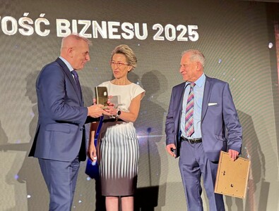 Rektor Uczelni wręczyła nagrody w konkursie Perły Biznesu