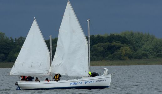 Nasi żeglarze powalczą o Błękitną Wstęgę jeziora Jamno