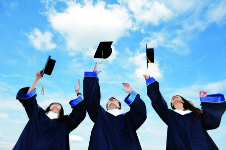 Absolwenci wskazują drogę studentom