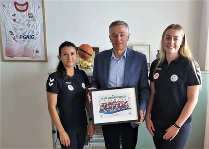 Piłkarki podziękowały za współpracę 